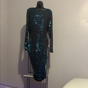 Elegant Sequin Long Sleeve Dress - Green and brown liner